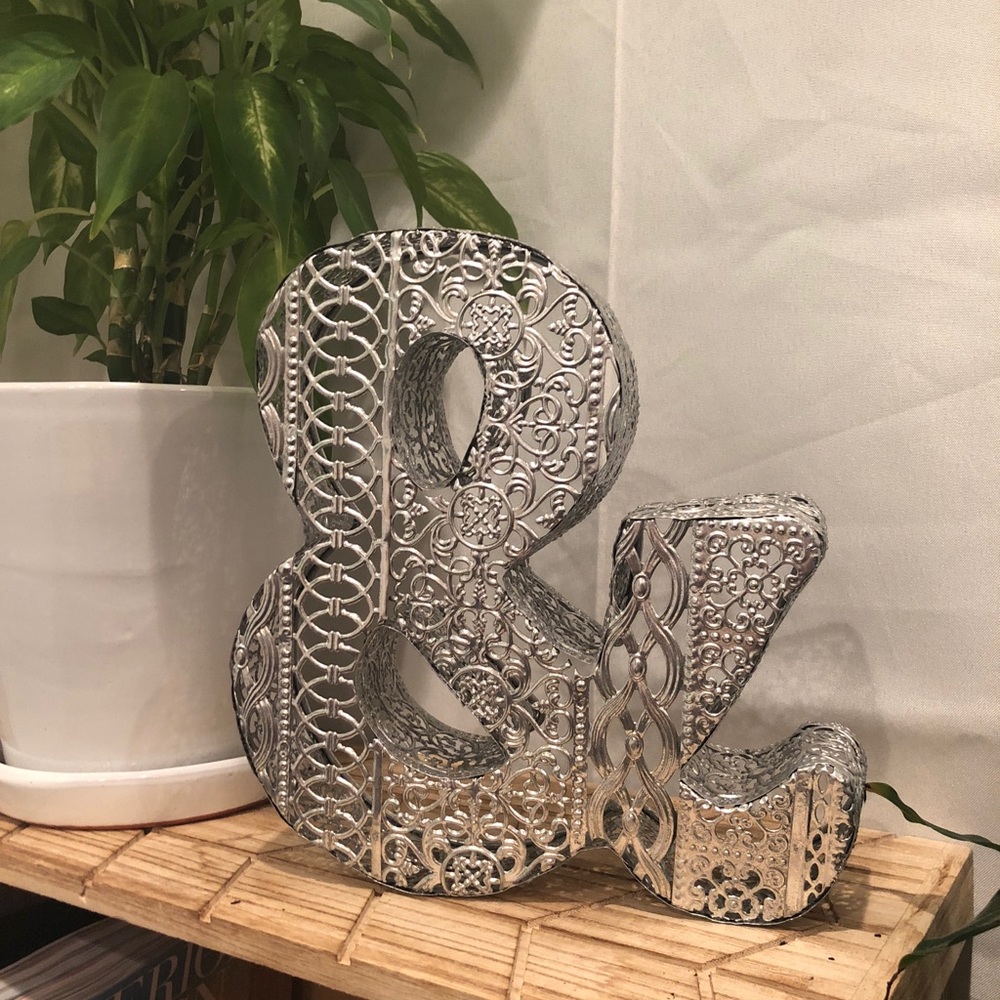 Silver Ampersand (&) Decor